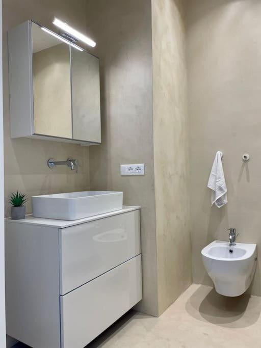 Ad Appena 50 Metri Dal Mare! Apartment Trapani Exterior photo